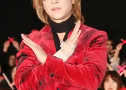 【元妻がいる！？】YOSHIKIには実は妻がいて結婚しているってマジ！？