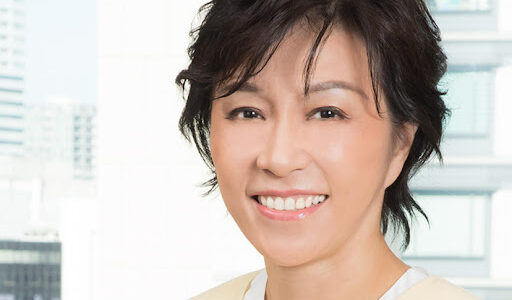 佐藤ゆかりの若い頃の魅力を徹底解剖！成功の理由とは？
